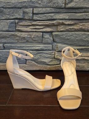 Beige Ankle-Strap Sandals - Womens Dress Heels Size 7